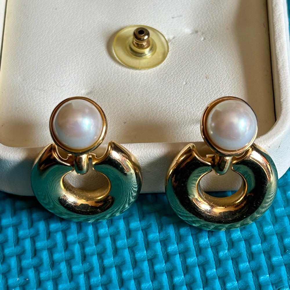 Earrings - Picture 3 of 13